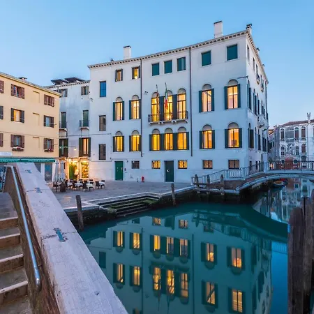 Palazzo Morosini Degli Spezieri - Lifestyle Apartments-3